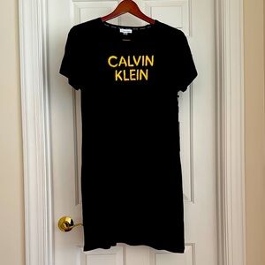 Calvin Klein Top Tunic Size L Black Gold Logo Short Sleeves New